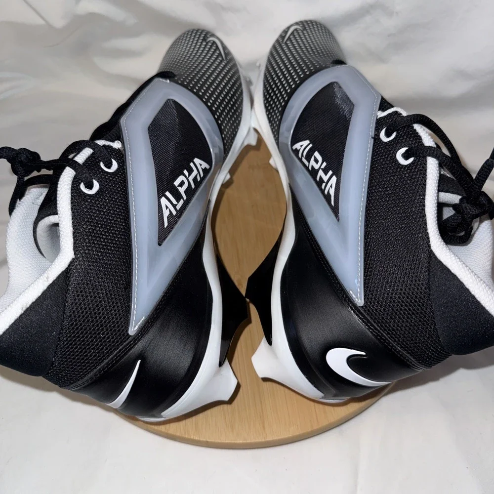 Nike Alpha Menace 4‎ Pro Football Cleats Black/White FZ7702-005 Men's Size 15